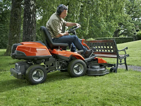 Ride On Front Mowers